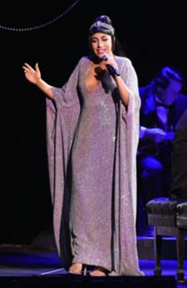 Lady Gaga feet photo thumbnail
