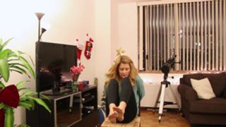 Grace Helbig feet photo thumbnail