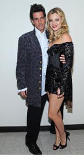 Amy Smart feet photo thumbnail
