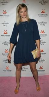 Amy Smart feet photo thumbnail