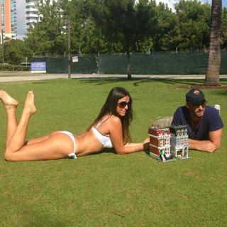 Claudia Romani feet photo thumbnail