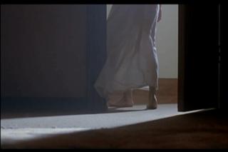 Alyssa Milano feet photo thumbnail