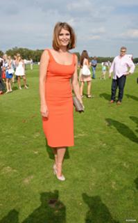 Gemma Arterton feet photo thumbnail