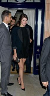 Gemma Arterton feet photo thumbnail