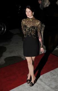 Gemma Arterton feet photo thumbnail