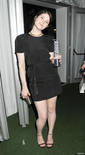 Gemma Arterton feet photo thumbnail
