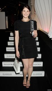 Gemma Arterton feet photo thumbnail