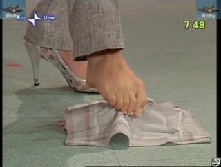 Veronica Maya feet photo thumbnail