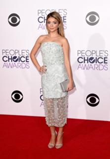 Sarah Hyland feet photo thumbnail