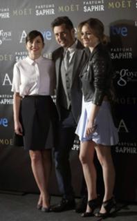 Blanca Suárez feet photo thumbnail