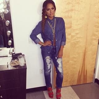 Christina Milian feet photo thumbnail