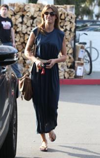 Elisabetta Canalis feet photo thumbnail