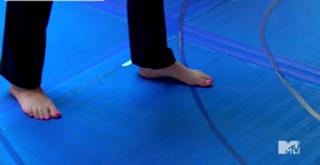 Victoria Justice feet photo thumbnail
