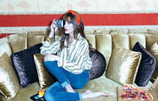 Serenay Sarikaya feet photo thumbnail