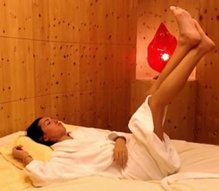 Caterina Balivo feet photo thumbnail