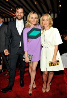 Gillian Anderson feet photo thumbnail