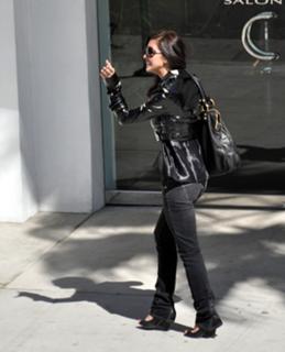 Audrina Patridge feet photo thumbnail