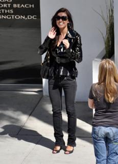 Audrina Patridge feet photo thumbnail