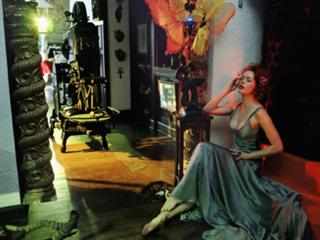 Rose McGowan feet photo thumbnail