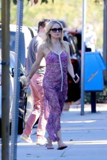 Kate Hudson feet photo thumbnail