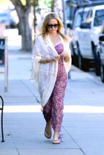 Kate Hudson feet photo thumbnail