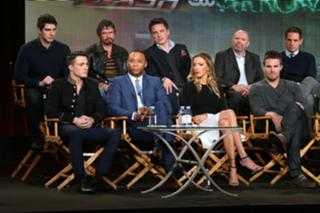 Katie Cassidy feet photo thumbnail