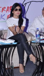 Shriya Saran feet photo thumbnail