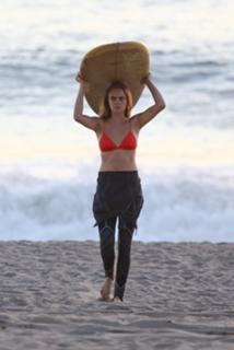 Cara Delevingne feet photo thumbnail