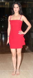Katrina Kaif feet photo thumbnail