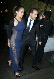 Salma Hayek feet photo thumbnail