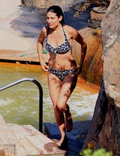 Lisa Edelstein feet photo thumbnail