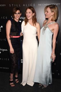 Kristen Stewart feet photo thumbnail