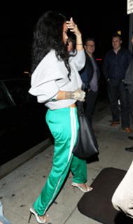 Rihanna feet photo thumbnail