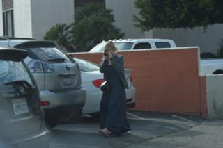 Dakota Fanning feet photo thumbnail