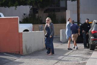 Dakota Fanning feet photo thumbnail