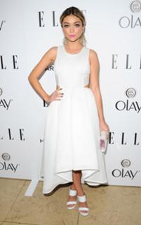 Sarah Hyland feet photo thumbnail