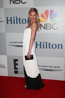 Katherine Heigl feet photo thumbnail