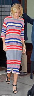 Sienna Miller feet photo thumbnail