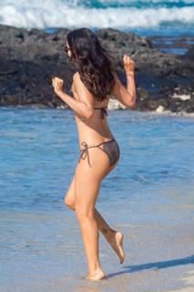 Megan Fox feet photo thumbnail