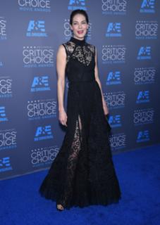 Michelle Monaghan feet photo thumbnail