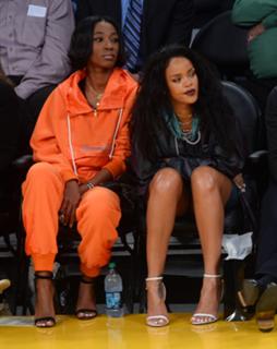 Rihanna feet photo thumbnail