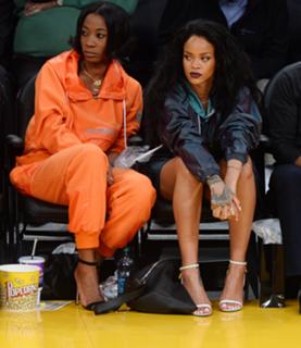 Rihanna feet photo thumbnail