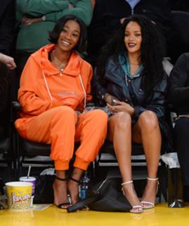 Rihanna feet photo thumbnail
