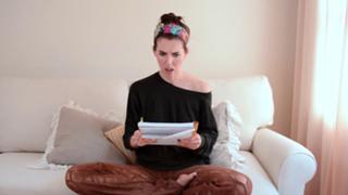 Brittani Taylor feet photo thumbnail