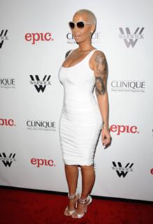 Amber Rose feet photo thumbnail