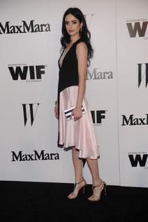 Krysten Ritter feet photo thumbnail