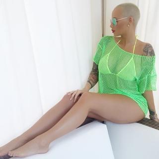 Amber Rose feet photo thumbnail