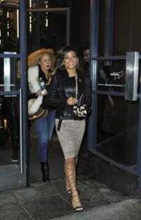 Christina Milian feet photo thumbnail