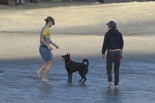 Kristen Stewart feet photo thumbnail