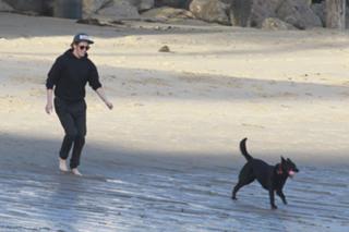 Kristen Stewart feet photo thumbnail